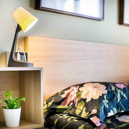 Chic And Freak Atelier Apartment Комо Екстериор снимка