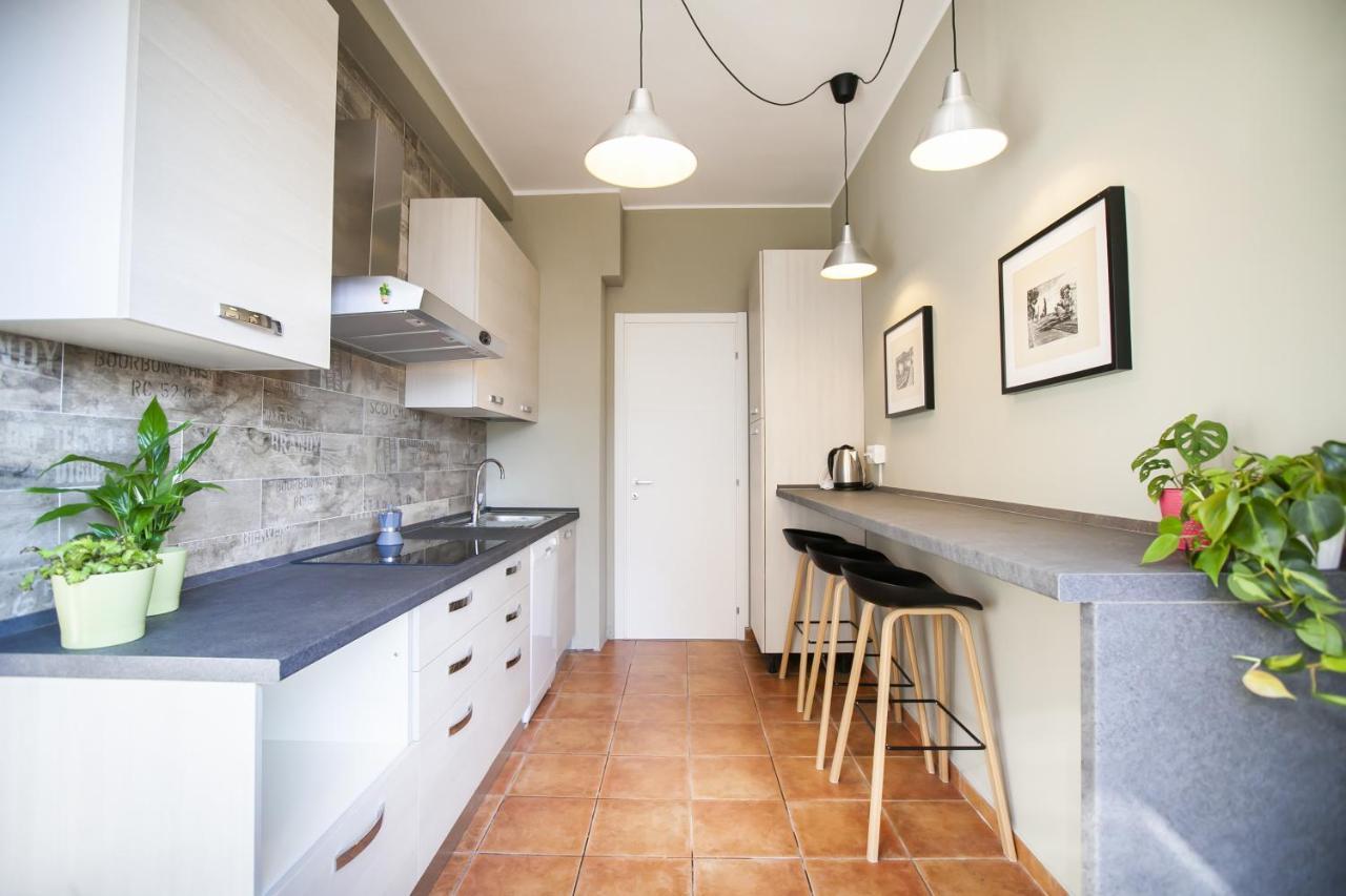 Chic And Freak Atelier Apartment Комо Екстериор снимка