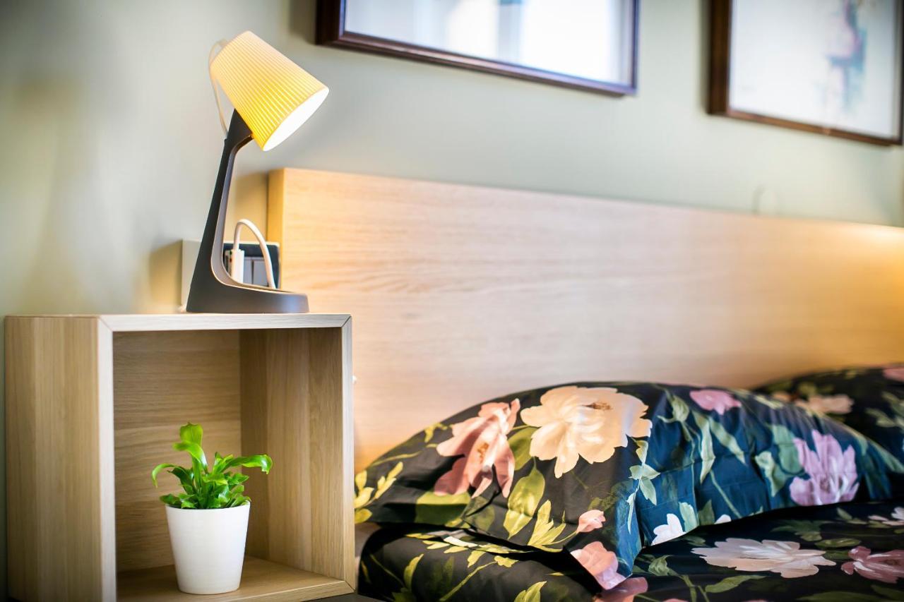 Chic And Freak Atelier Apartment Комо Екстериор снимка
