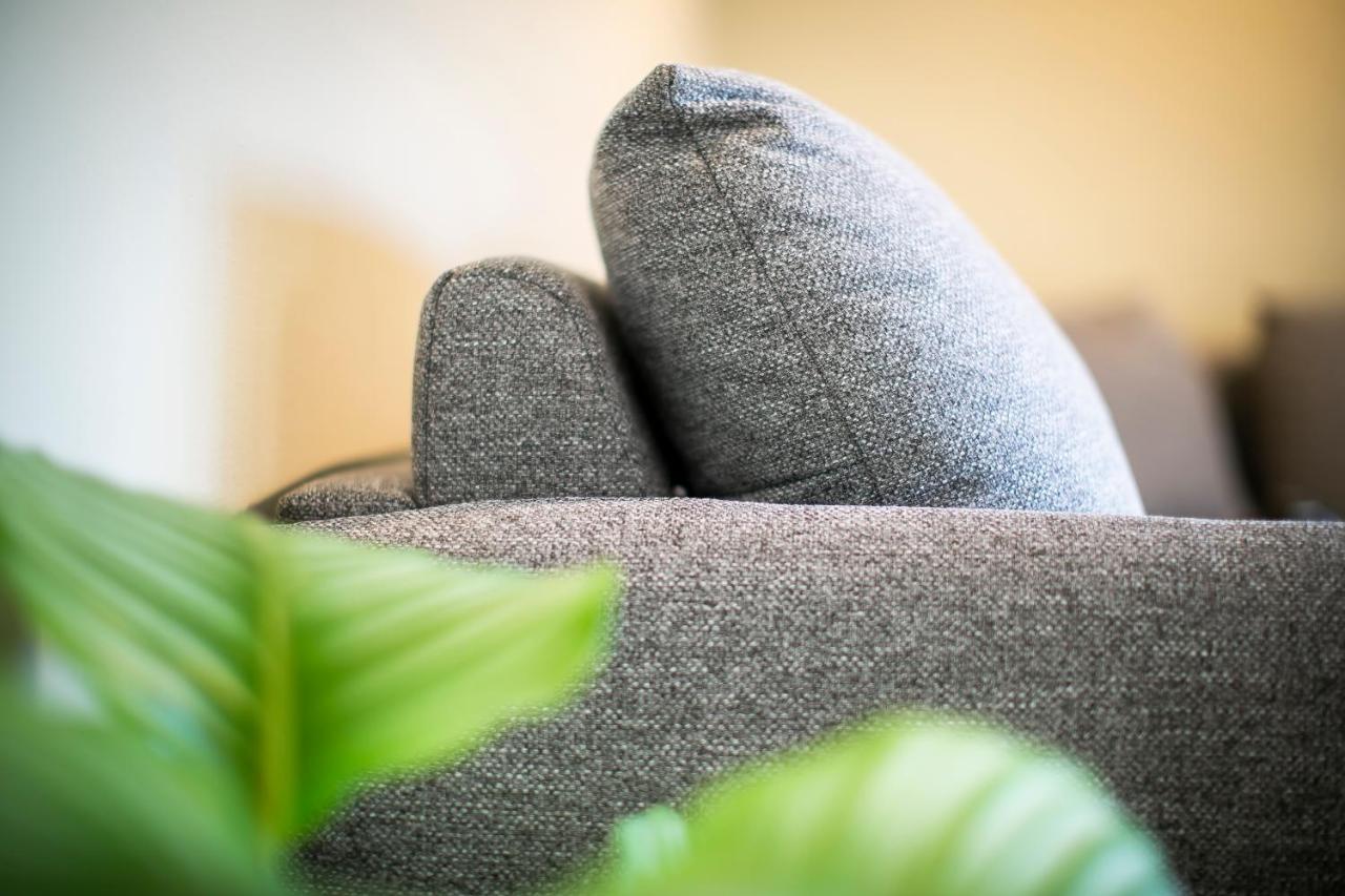Chic And Freak Atelier Apartment Комо Екстериор снимка